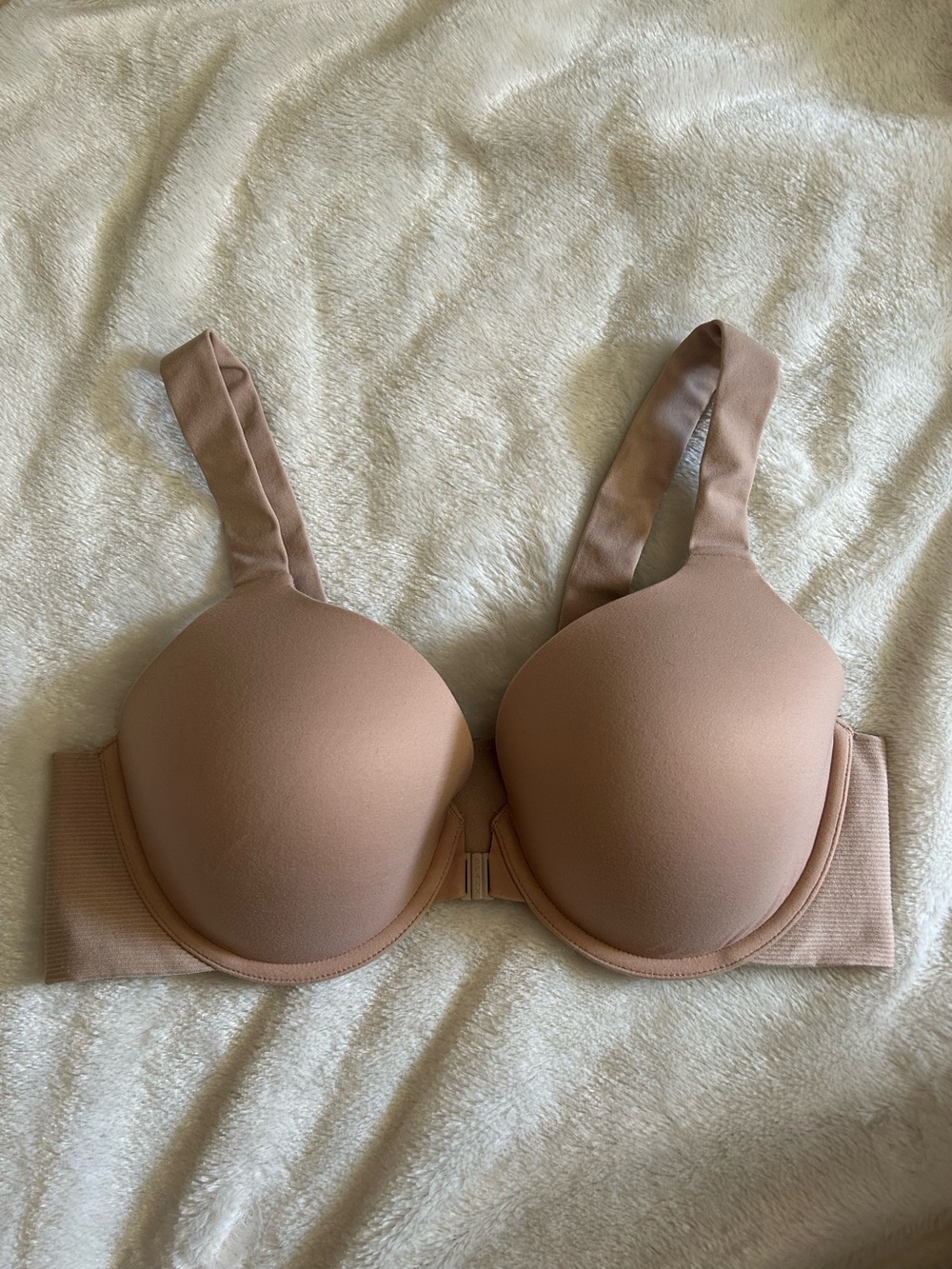 Spanx beige nude bra-llelujah underwire front clasp bra 38 B seamless